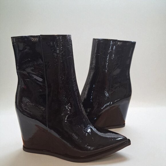 DKNY Black Iris Pointed Toe Wedge Booties – Size 8 Medium NWOB - Picture 1 of 14